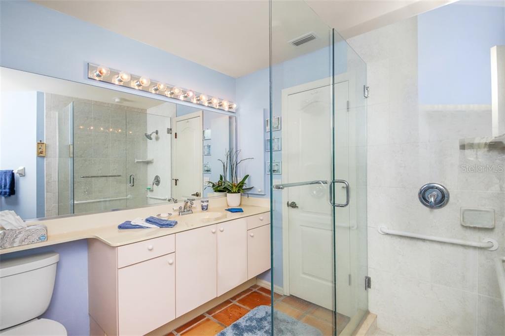 219 Woods Point Road Osprey, FL 34229 - Photo 15 of 36 Gallery Image 15