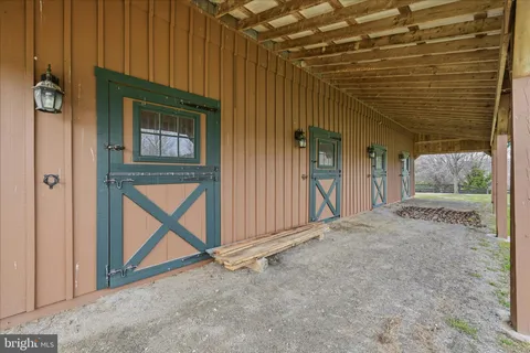 $2,899,000 | 16076 Berlin Turnpike, Purcellville, VA 20132