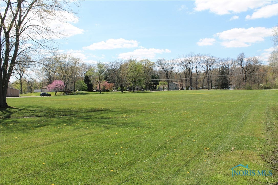 902 North Centennial Road Toledo, OH 43617 - Photo 12 of 50 Gallery Image 12