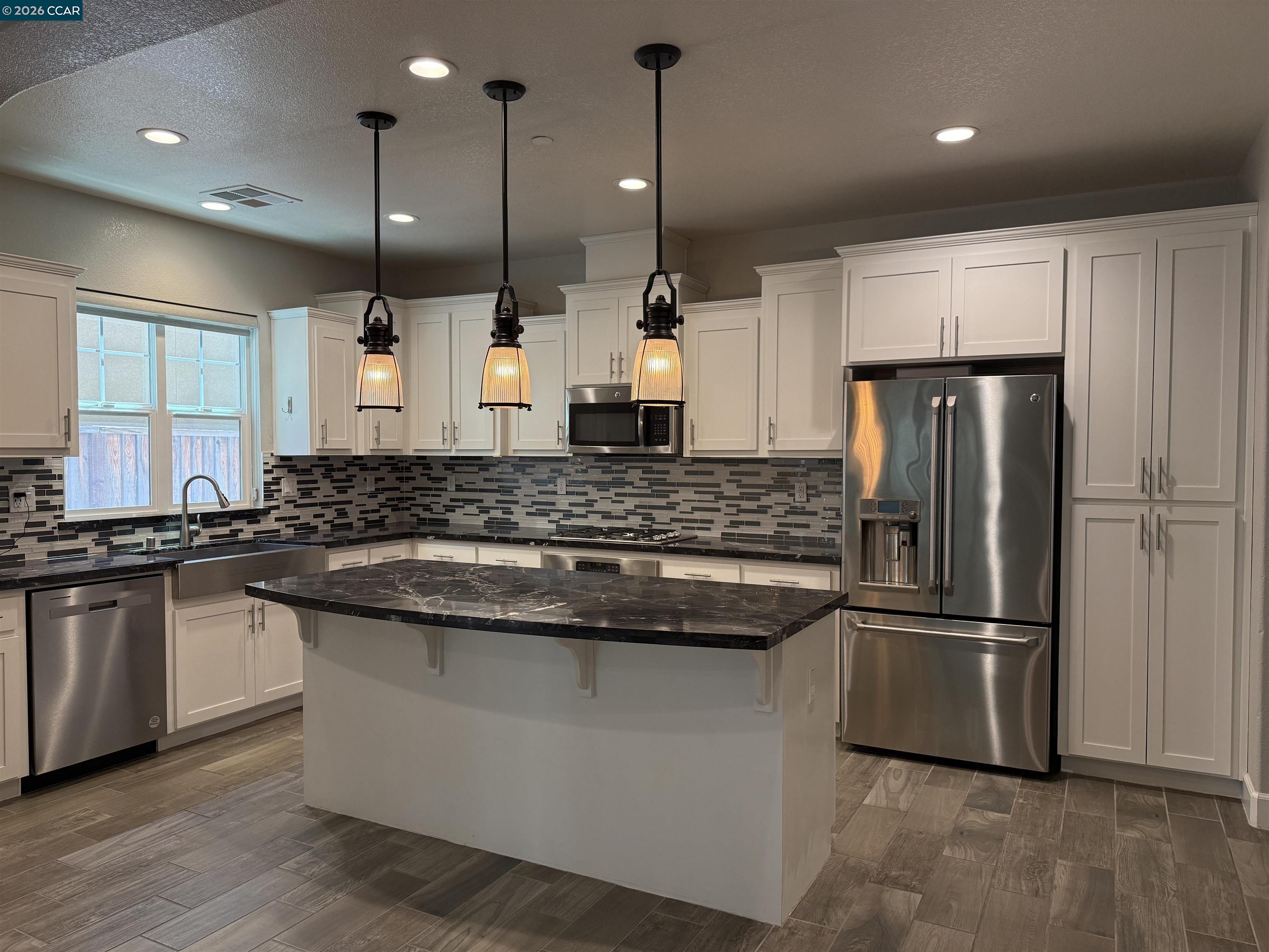 Ivy Leaf Springs Road San Ramon, CA 94582 - Photo 2 of 9 Gallery Image 2