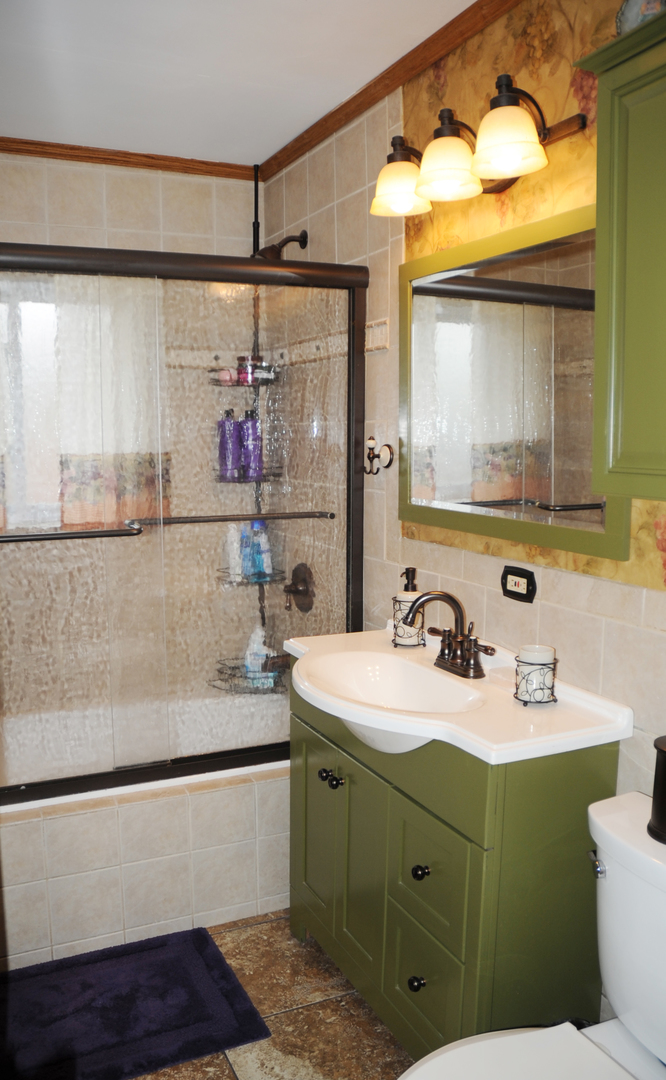 411 Marshall Road Northbrook, IL 60062 - Photo 11 of 19