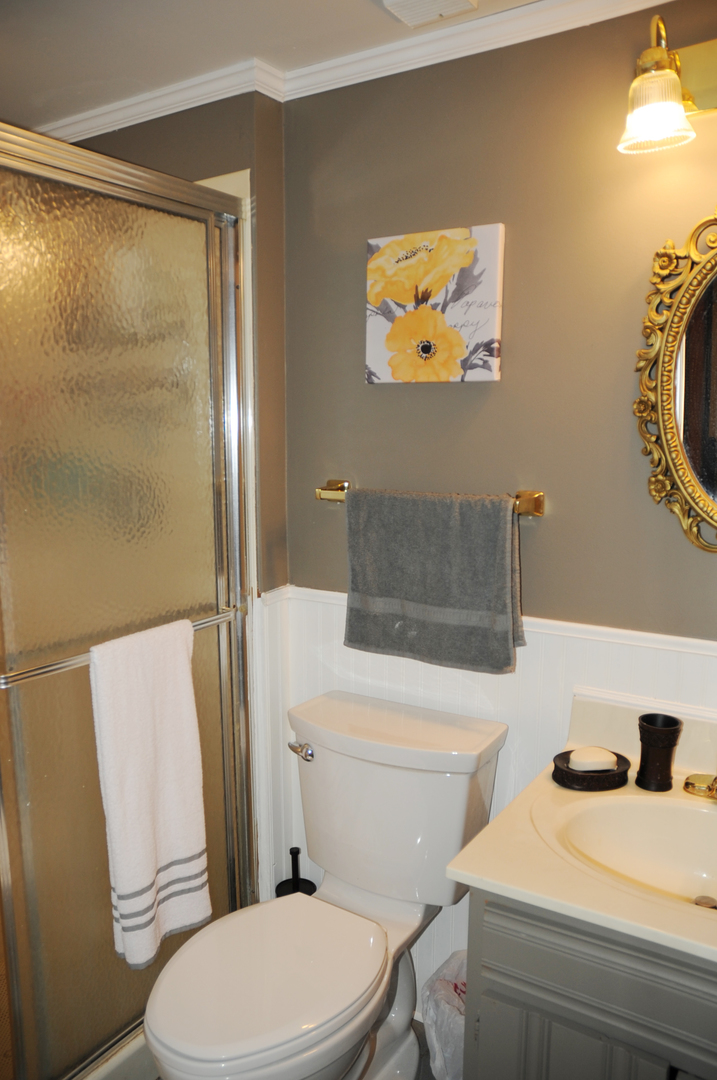 411 Marshall Road Northbrook, IL 60062 - Photo 9 of 19