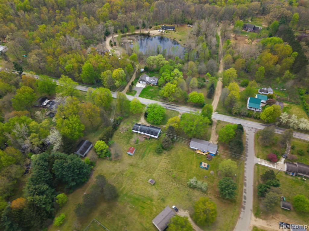 396 Plum Creek Road Lapeer, MI 48446 - Photo 38 of 41