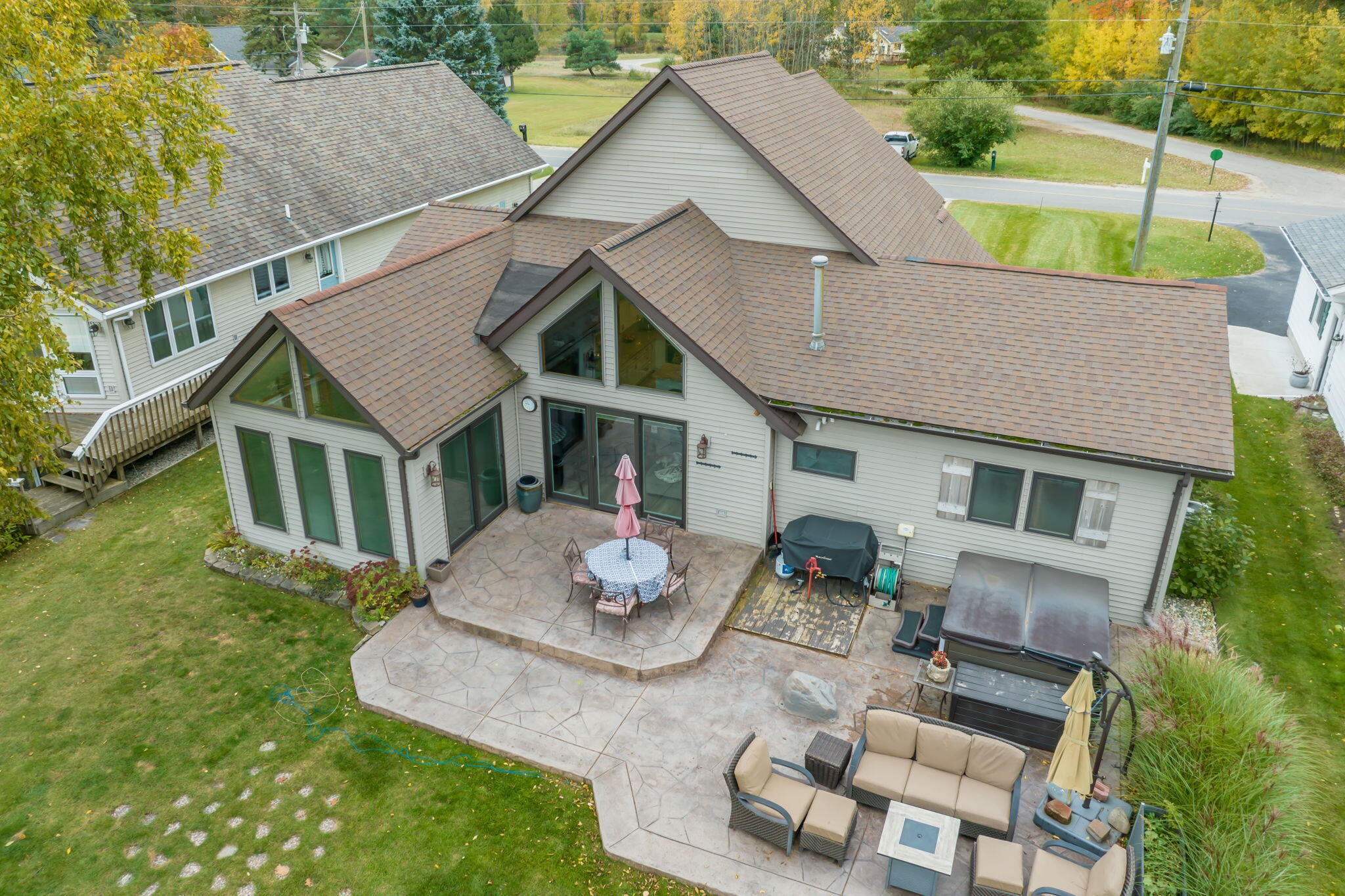 8122 West Royal Road Canadian Lakes, MI 49346 - Photo 2 of 38 38-web-or-mls-DJI_0160-Enhanced-NR