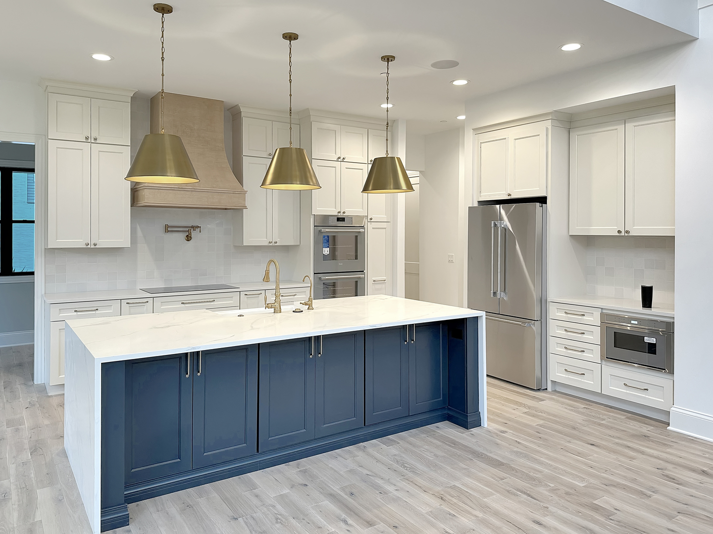 2803 North Vista Road Arlington Heights, IL 60004 - Photo 3 of 5