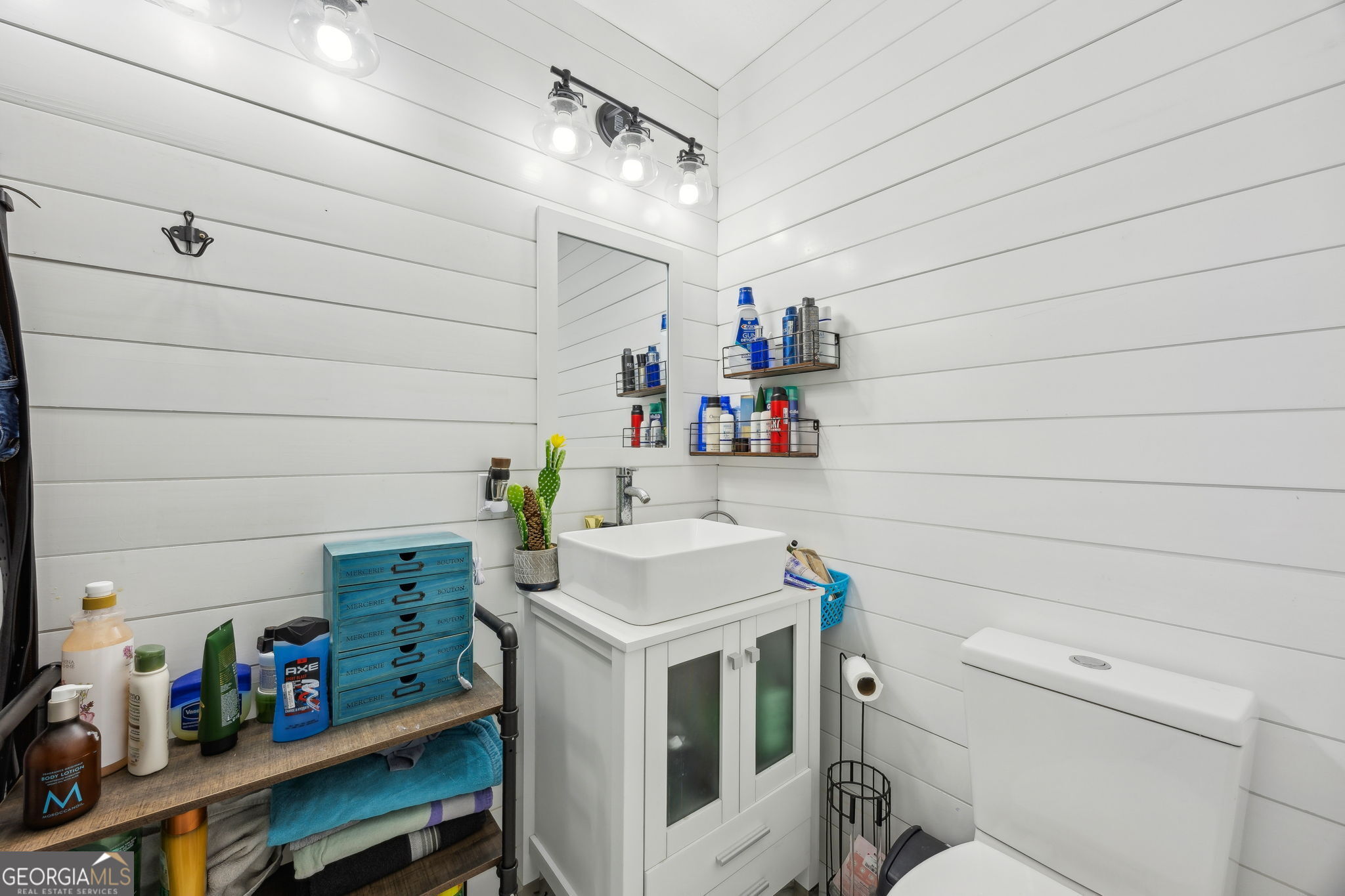 203 Foxwood Circle St. Marys, GA 31558 - Photo 20 of 52 a utility room with dryer and washer
