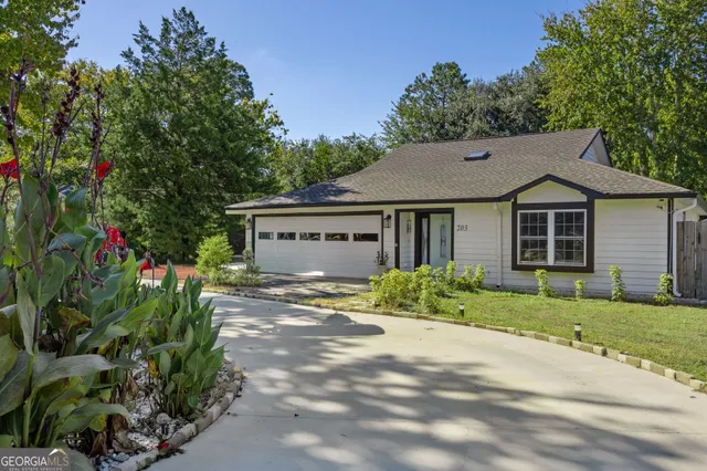 $309,000 | 203 Foxwood Circle, St. Marys, GA 31558
