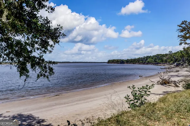 $309,000 | 203 Foxwood Circle, St. Marys, GA 31558