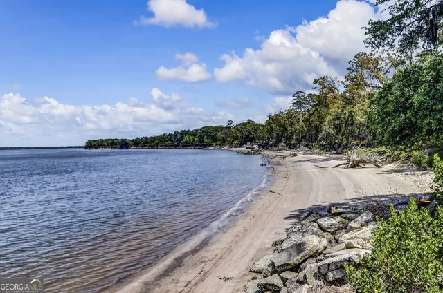 $309,000 | 203 Foxwood Circle, St. Marys, GA 31558