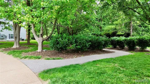 $165,000 | 7519 Triwoods Drive, Unit K, Shrewsbury, MO 63119