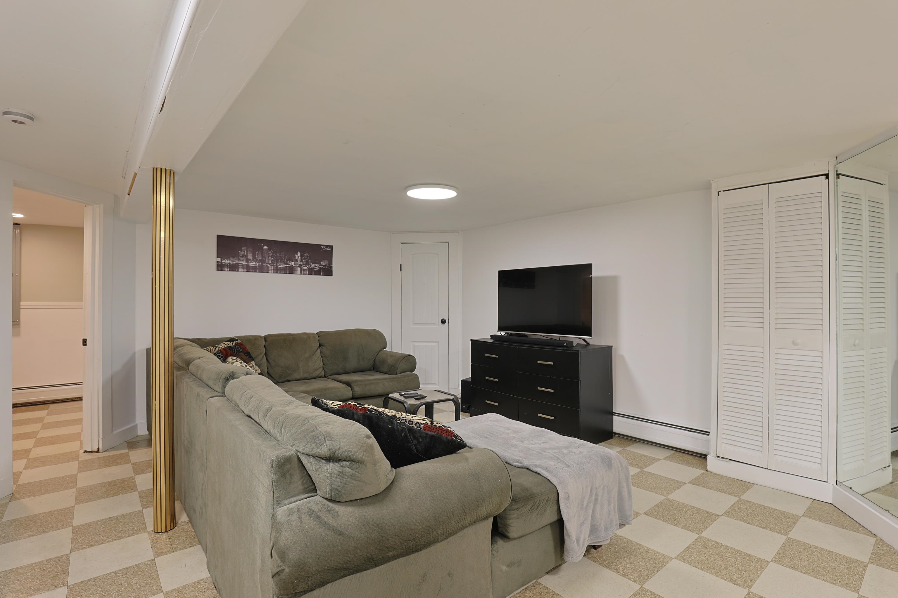 6 Sylvan Road North Hampton, NH 03862 - Photo 14 of 38