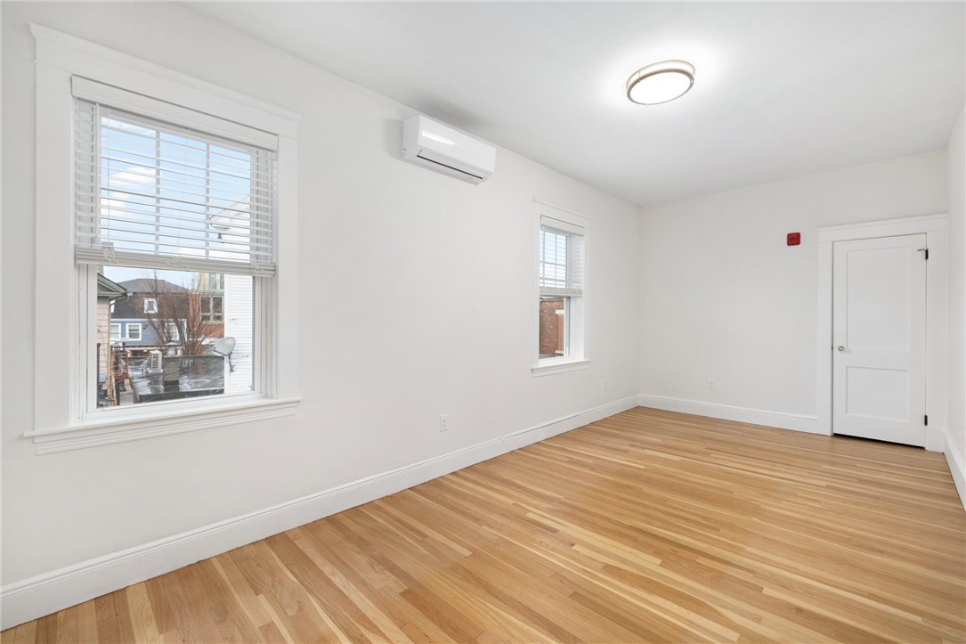 54 Sutton Street, Unit 4 Providence, RI 02903 - Photo 11 of 20