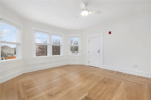 $2,200 | 54 Sutton Street, Unit 4, Providence, RI 02903