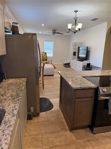 $174,000 | 809 South Wine Street, Gainesville, TX 76240