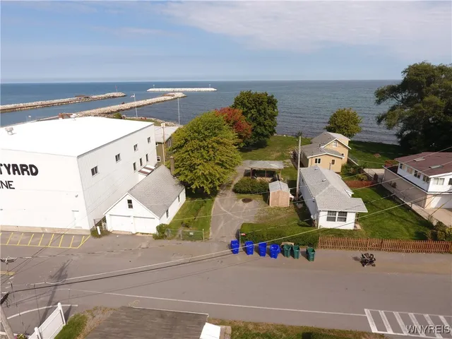 $599,000 | 5841-5847 Ontario Street, Newfane, NY 14126