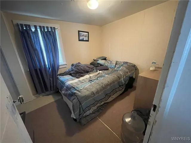 $599,000 | 5841-5847 Ontario Street, Newfane, NY 14126