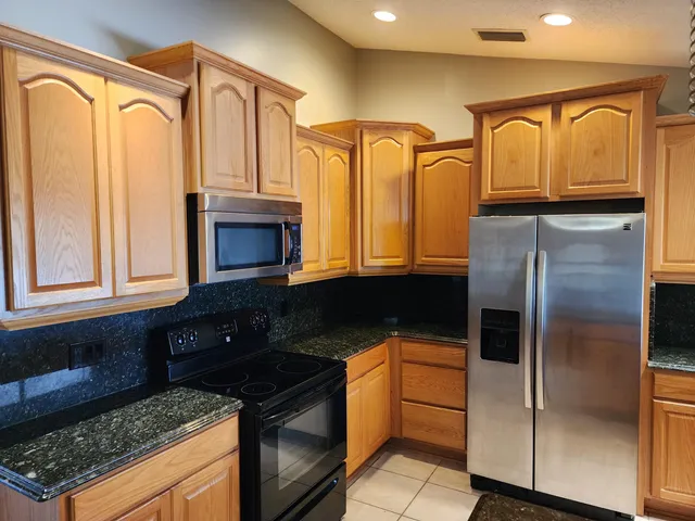 $2,600 | 2153 Royal Poinciana Boulevard, Melbourne, FL 32935