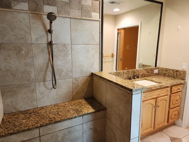 $2,600 | 2153 Royal Poinciana Boulevard, Melbourne, FL 32935