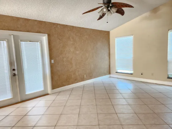 $2,600 | 2153 Royal Poinciana Boulevard, Melbourne, FL 32935