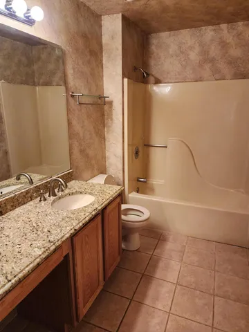 $2,600 | 2153 Royal Poinciana Boulevard, Melbourne, FL 32935