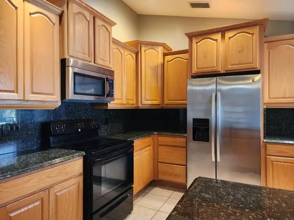 $2,600 | 2153 Royal Poinciana Boulevard, Melbourne, FL 32935