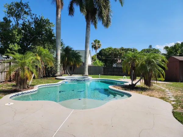 $2,600 | 2153 Royal Poinciana Boulevard, Melbourne, FL 32935