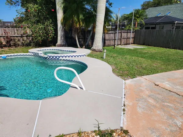 $2,600 | 2153 Royal Poinciana Boulevard, Melbourne, FL 32935