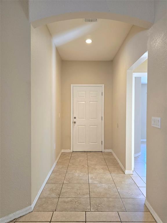 1022 Rivershore Avenue Lakeland, FL 33809 - Photo 2 of 23