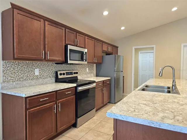 $2,200 | 1022 Rivershore Avenue, Lakeland, FL 33809