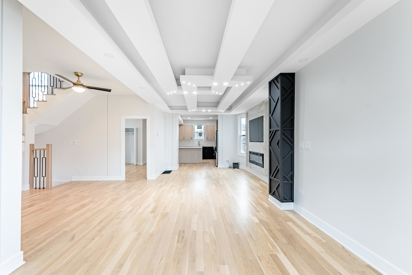 822 North Lockwood Avenue Chicago, IL 60651 - Photo 11 of 63