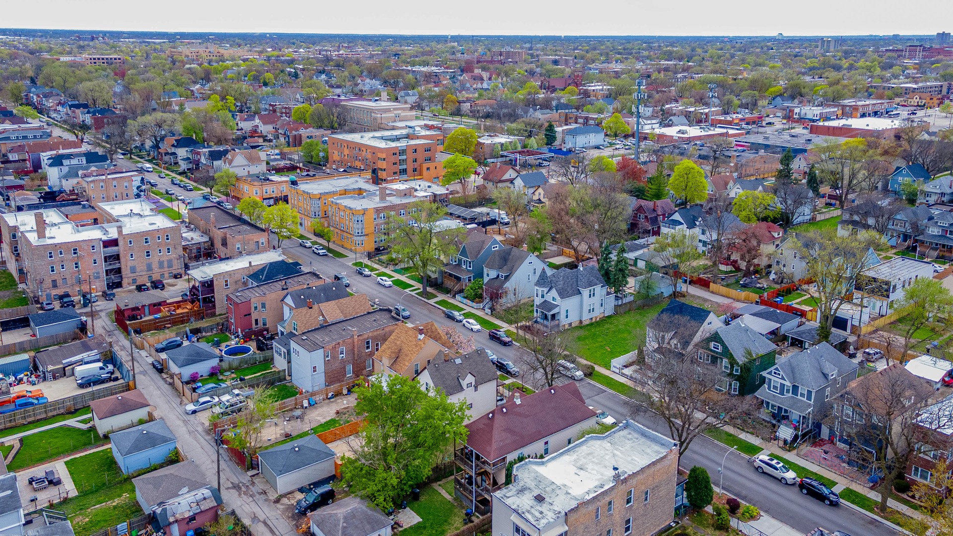 822 North Lockwood Avenue Chicago, IL 60651 - Photo 59 of 63 an aerial view of a city