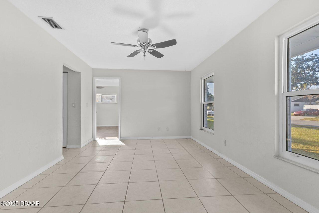 1321 Mollie Road Daytona Beach, FL 32114 - Photo 9 of 17 1321 Mollie front living area