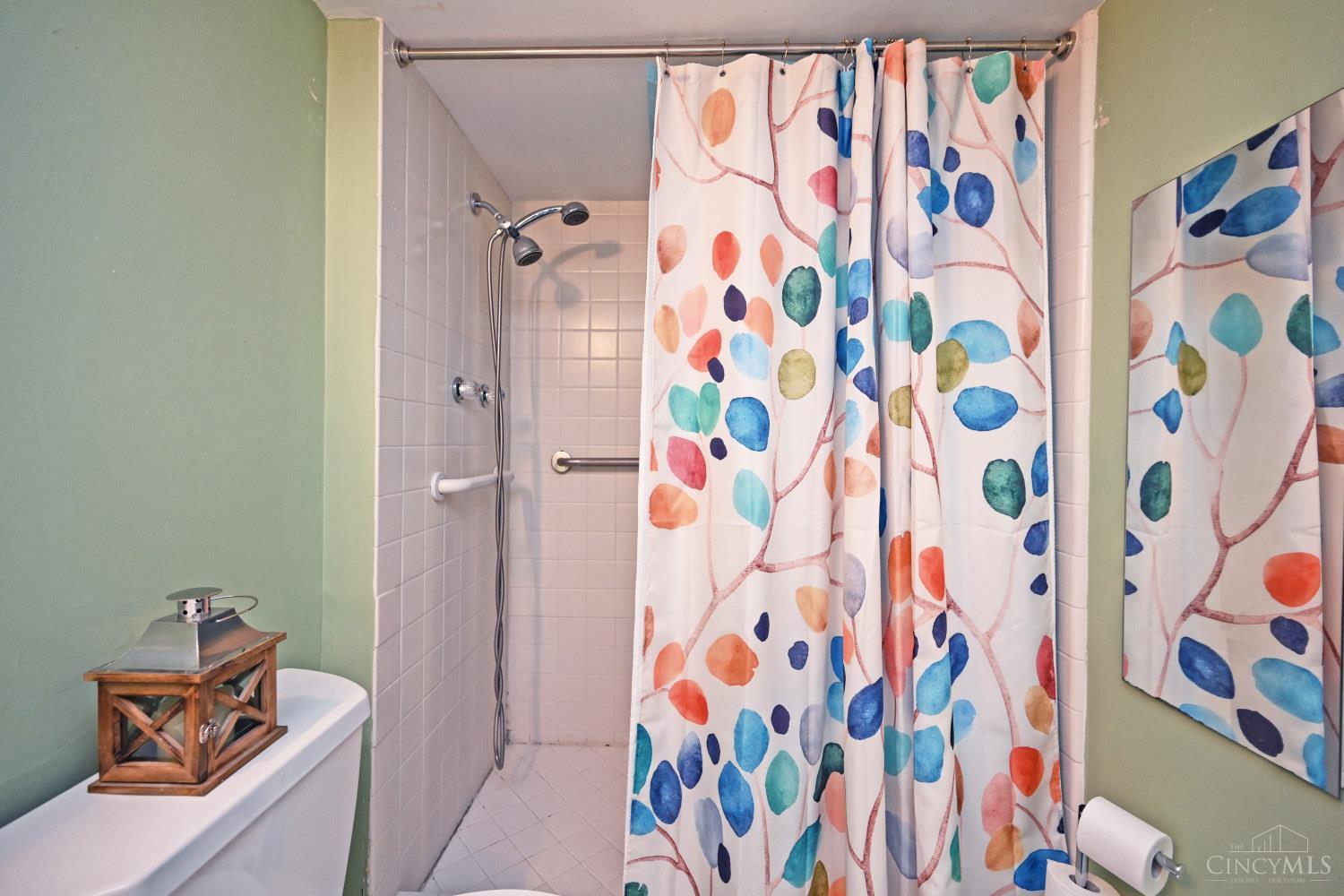 2444 Madison Road, Unit 210A Cincinnati, OH 45208 - Photo 28 of 44 Gallery Image 28