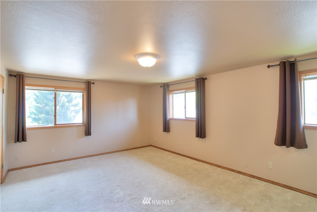 986 Goat Trail Loop Road Mukilteo, WA 98275 - Photo 8 of 25 Gallery Image 8