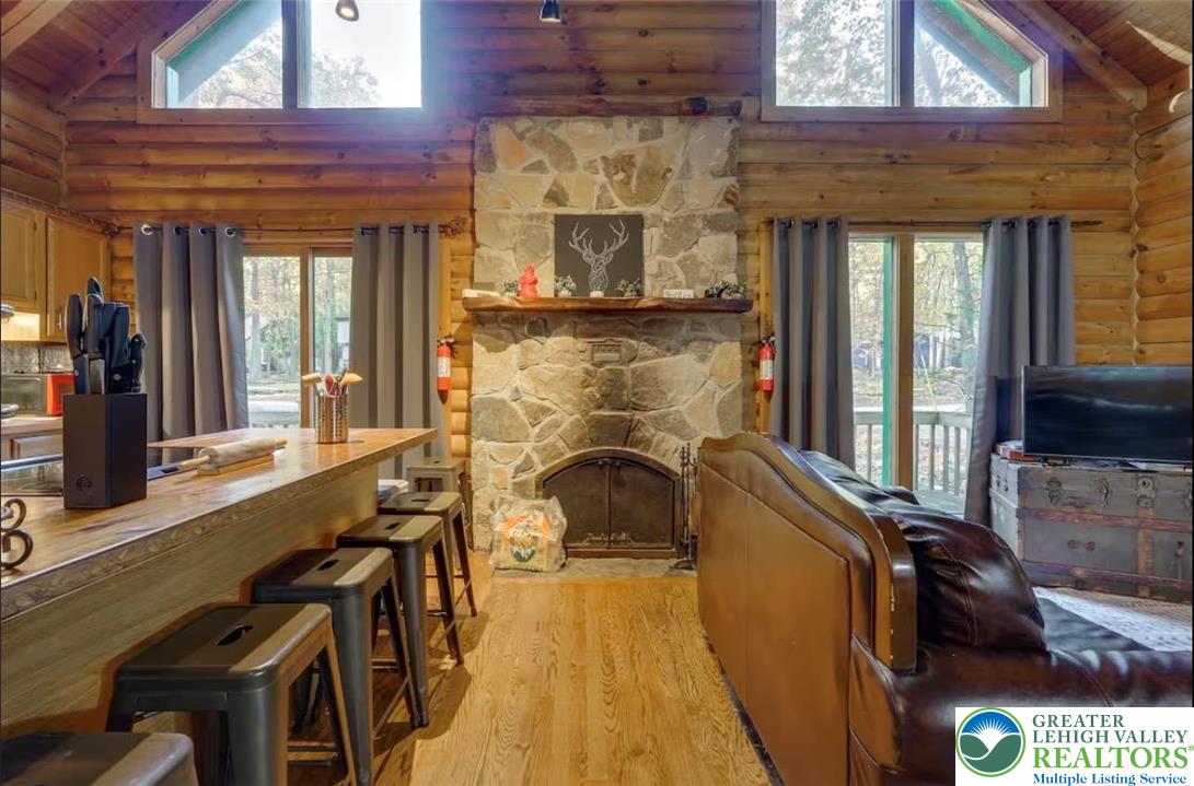 134 Rim Road East Stroudsburg, PA 18302 - Photo 5 of 28 Gallery Image 5