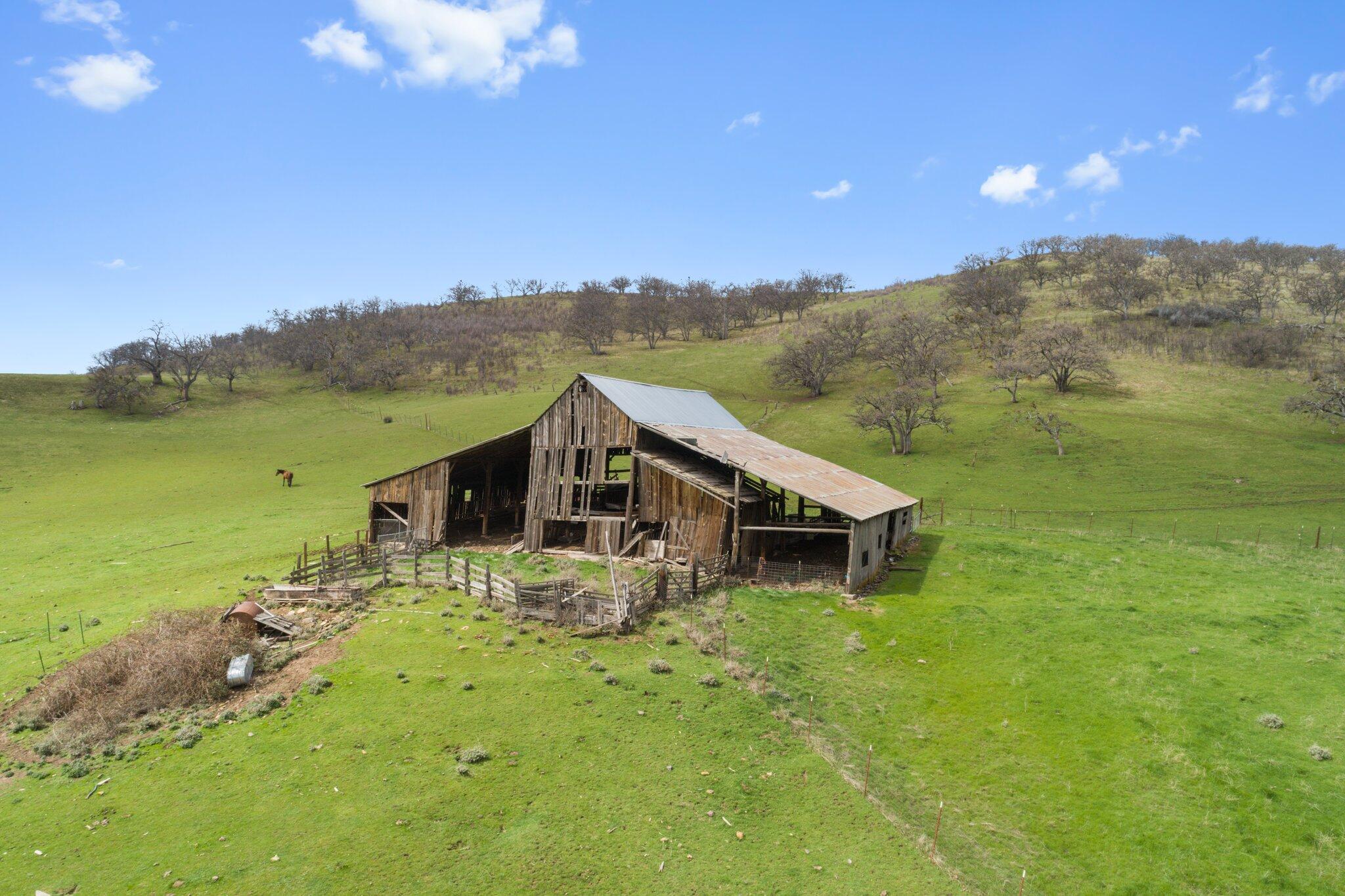 3403 North Valley View Road Ashland, OR 97520 - Photo 28 of 51 Turn-of-century Barn
