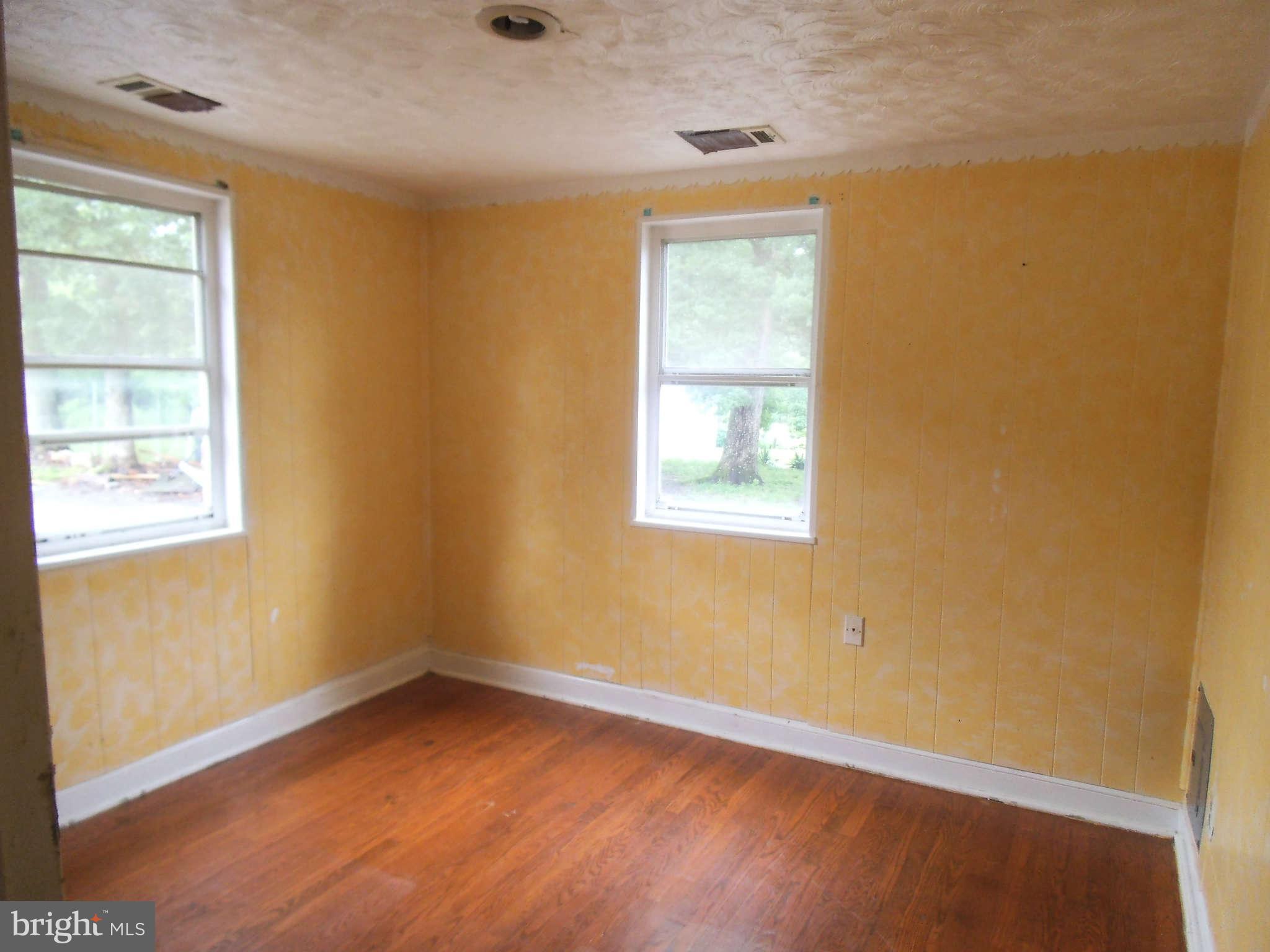 9524 Temple Hill Road Clinton, MD 20735 - Photo 6 of 7 Bedroom