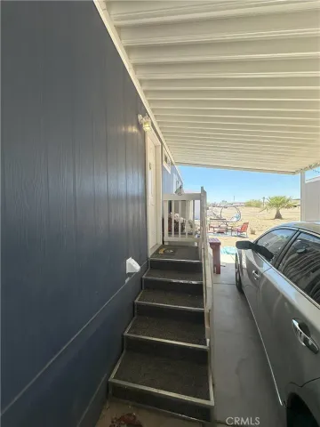 a view of entryway and hall