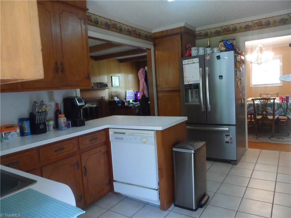5863 Groometown Road High Point, NC 27263 - Photo 5 of 27 Gallery Image 5
