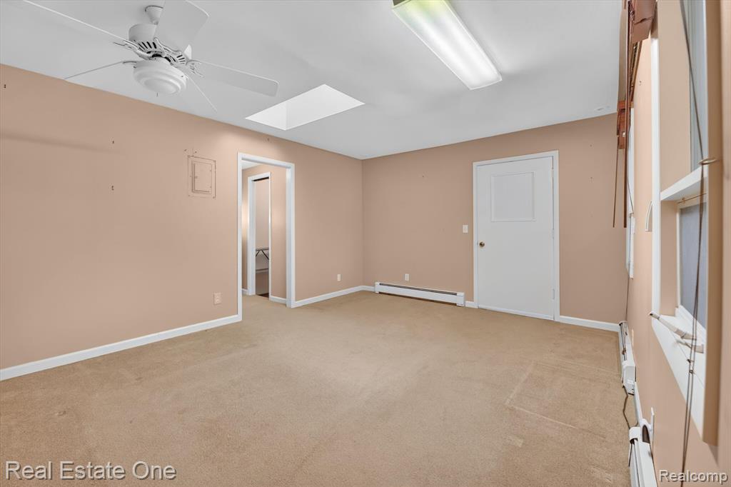 3920 Wint Road Commerce Township, MI 48382 - Photo 25 of 60