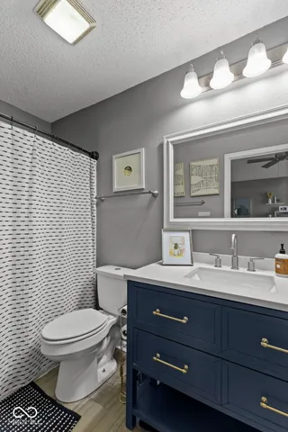 $259,900 | 3190 Park View Drive, Columbus, IN 47201