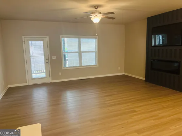 $2,250 | 33 Cobalt Lane, Newnan, GA 30265