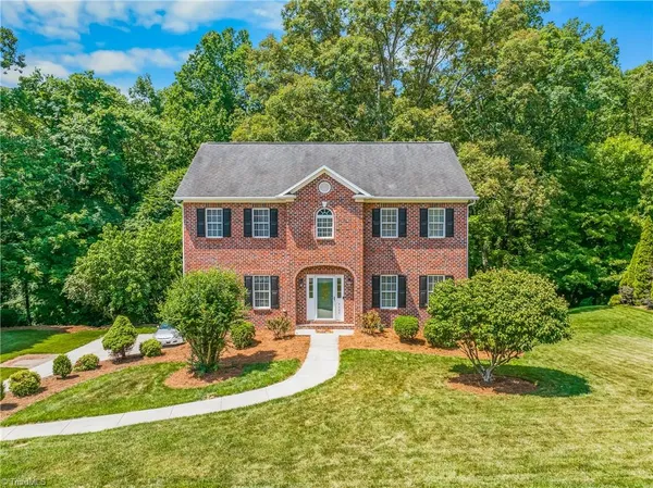 $515,000 | 4480 Lochurst Drive, Pfafftown, NC 27040