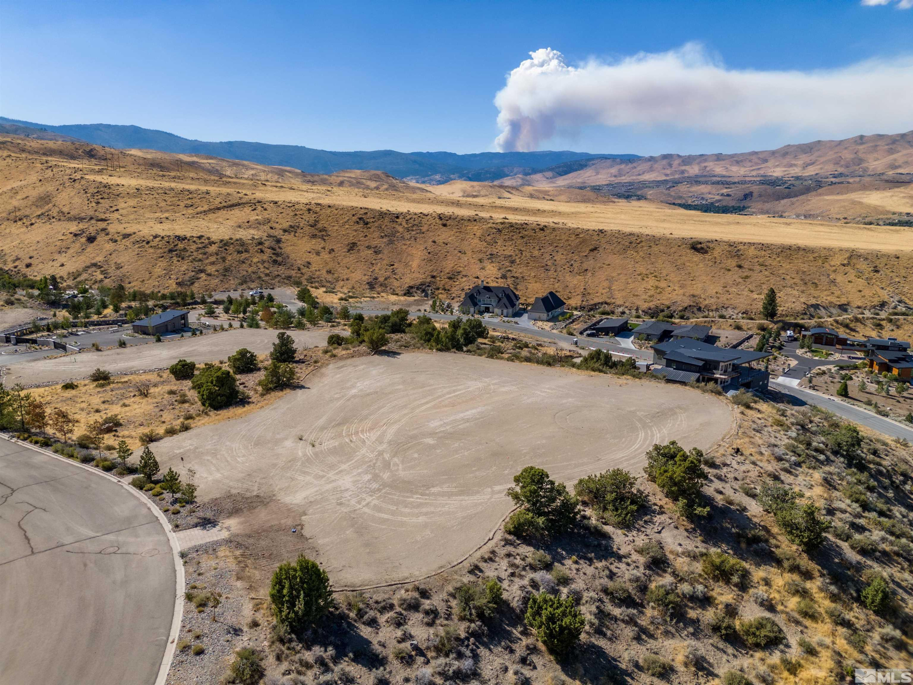 4820 Woodchuck Circle, Unit 2 Reno, NV 89519 - Photo 8 of 11 a view of lake and mountain