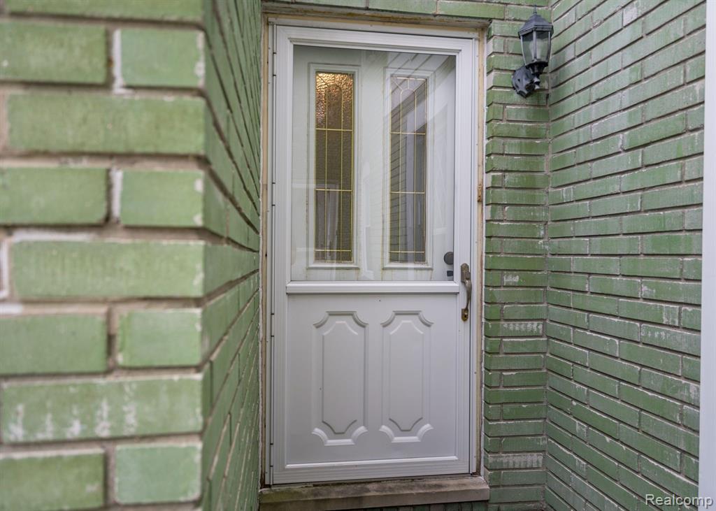 58 Stratford Lane Rochester Hills, MI 48309 - Photo 5 of 34