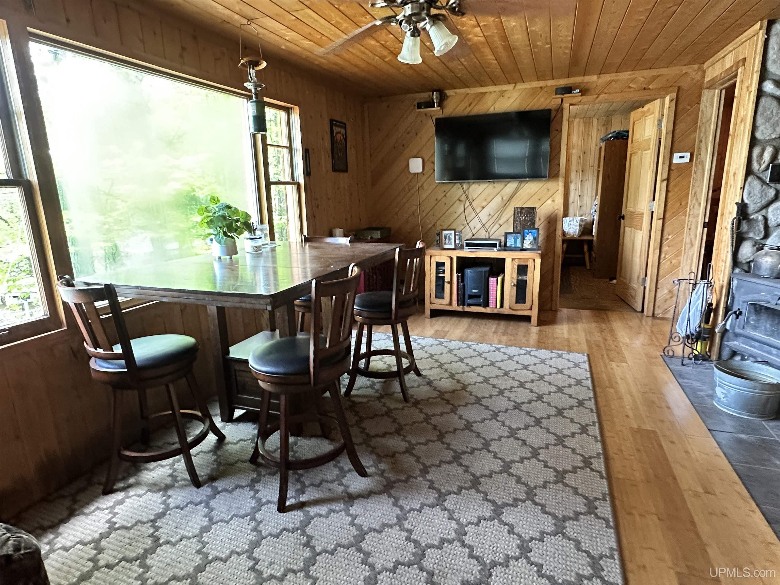2942 Sycamore Road Republic, MI 49879 - Photo 18 of 35 Gallery Image 18