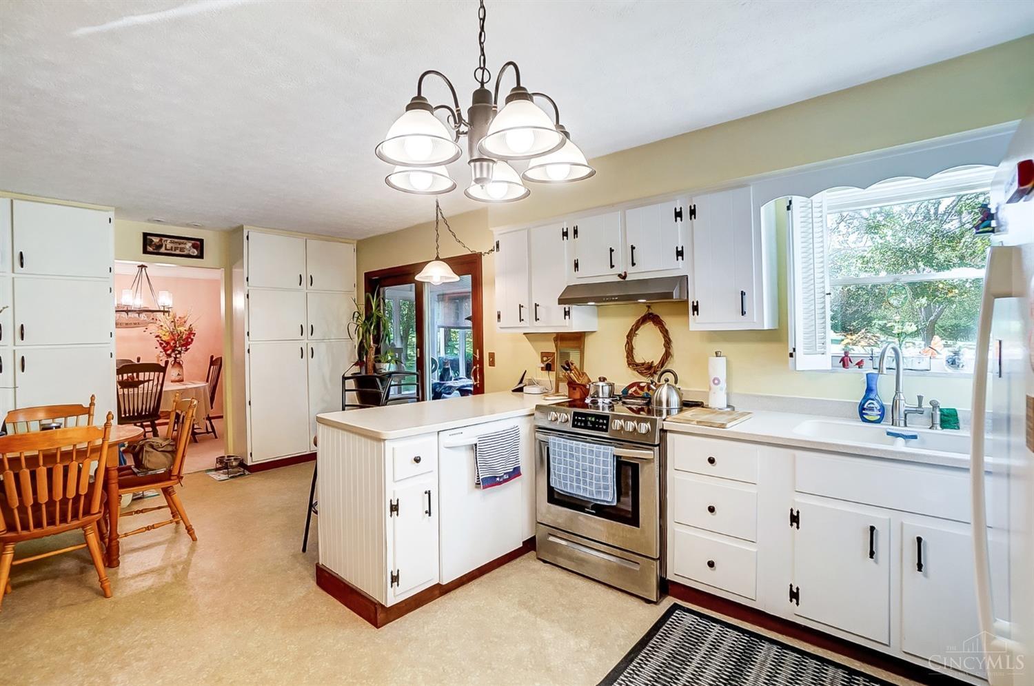 6053 Nickel Road Lebanon, OH 45036 - Photo 7 of 36 Gallery Image 7