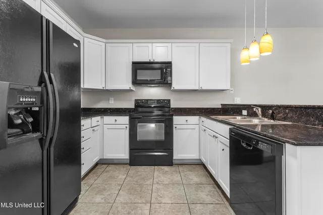 $1,395,000 | 1496 Beach Boulevard, Biloxi, MS 39530