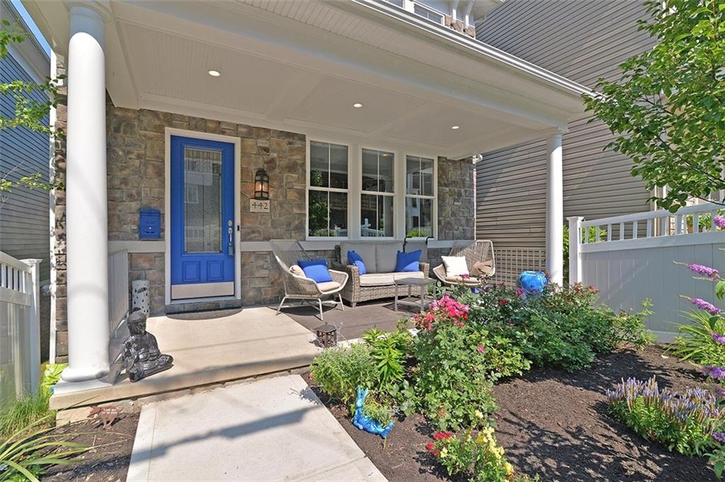 452 Sweetbriar Street, Pittsburgh, PA 15211 Compass