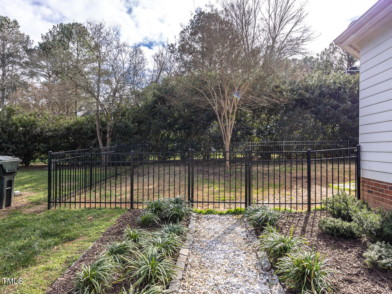 7105 Kinross Drive Raleigh, NC 27613 - Photo 25 of 30 7105-kinross-mls-24